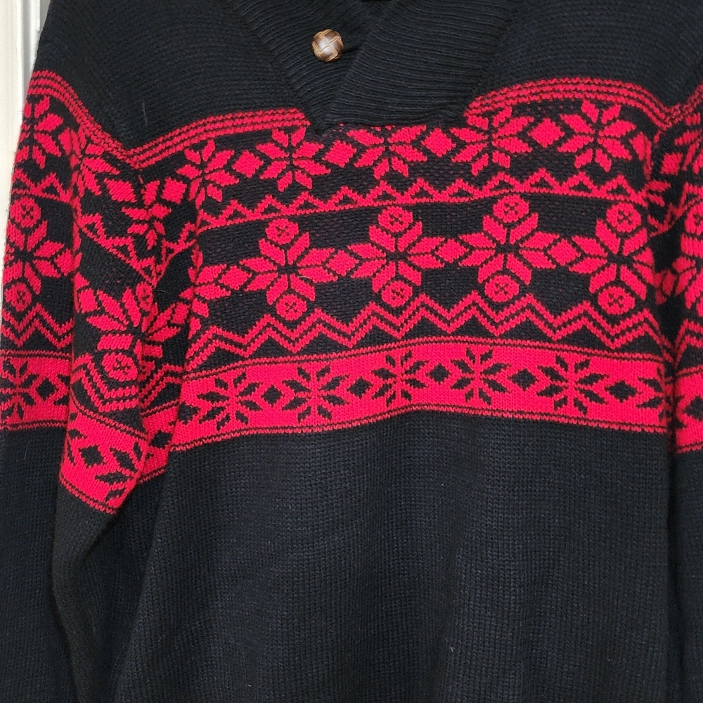 Stacy Adams Black V-Neck‎ Sweater with Pink Patterns
